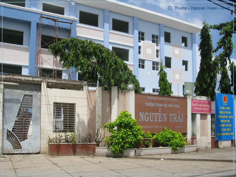 truong hoc xung quanh du an de la sol quan 4