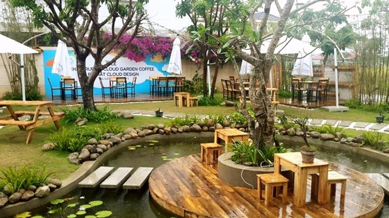 thiet ke quan cafe san vuon