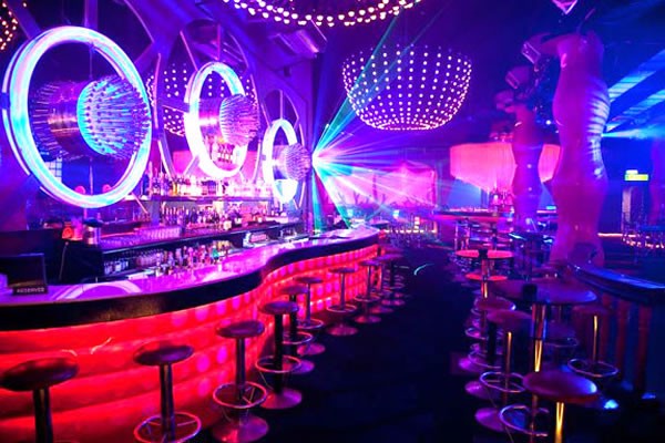 thiet ke quan bar