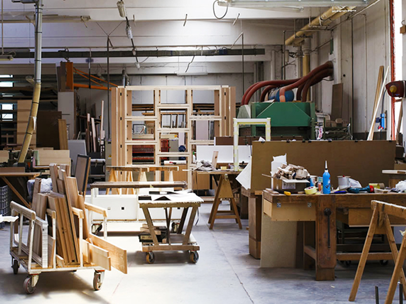 xuong san xuat noi that