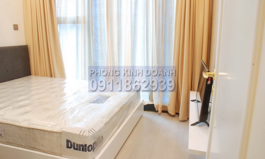 Vinhomes Golden River bán Aqua 2 căn hộ số 1 68m2 2 phòng ngủ view sông