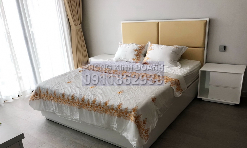 Cho thuê Vinhomes Golden River tầng 32 A2 đủ nội thất 3 phòng ngủ view sông