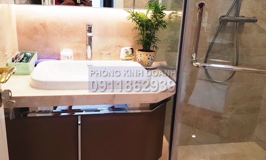 Vinhomes Golden River bán toà Aqua 4 căn số 12 69m2 2 phòng ngủ view L81