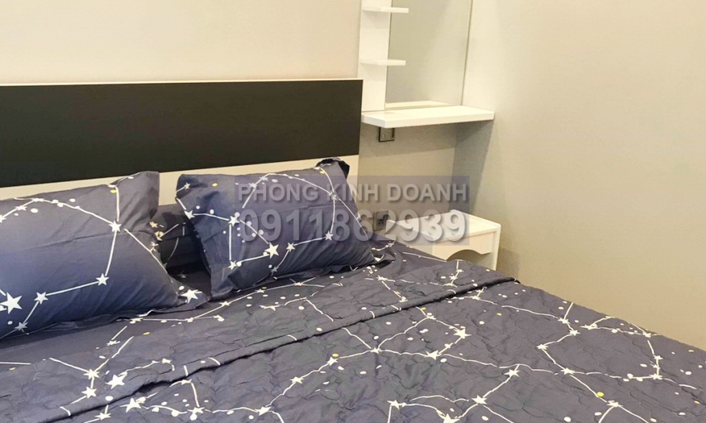 Căn hộ Vinhomes Golden River bán Lux 6 2 phòng ngủ căn số 1 77m2 view sông