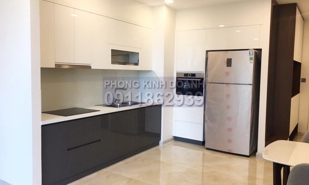 Vinhomes Golden River cho thuê view sông 2 phòng ngủ lầu 7 A2 nội thất xịn