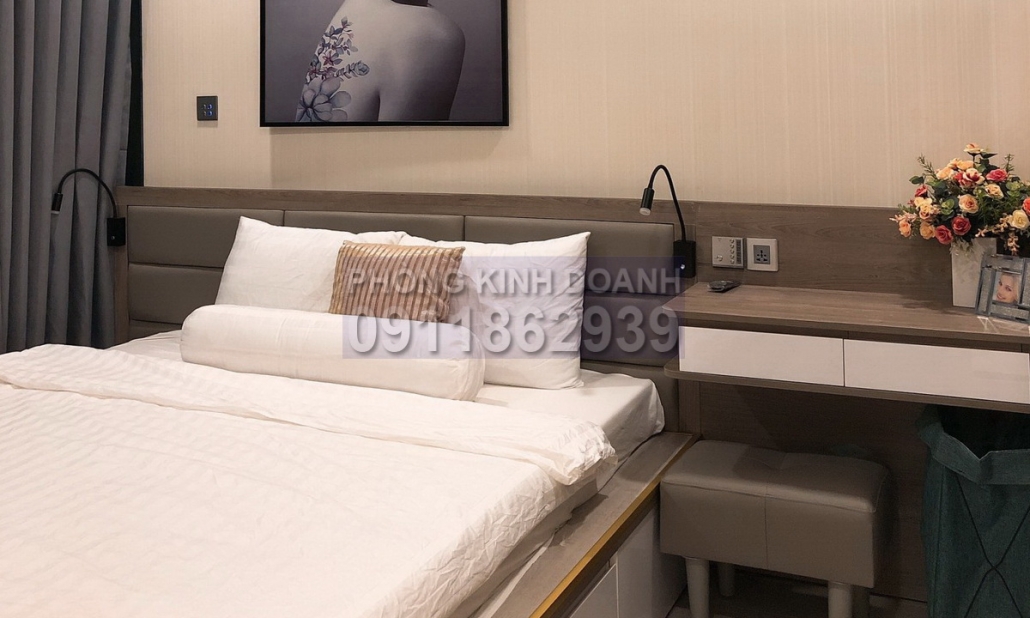 Cho thuê căn hộ Vinhomes Golden River lầu 36 A2 1 phòng ngủ đẹp view sông
